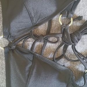 Blk halter top with ties fr H&M, poly size M